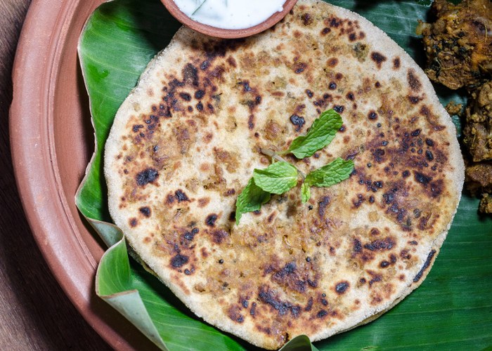 Tandoori Paneer Parantha
